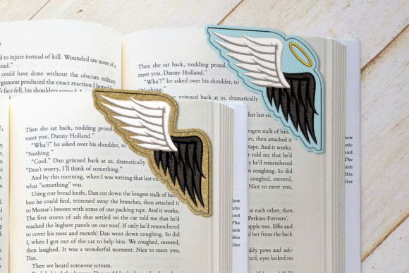 Dual Wings Corner Bookmark ITH Applique Review